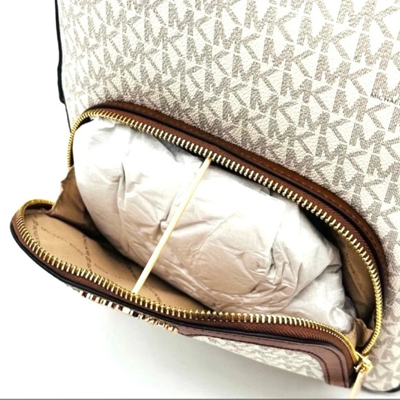 Michael Kors Medium Jaycee Zip Packet Backpack & Trifold Wallet Vanilla/Brown - Picture 12 of 16